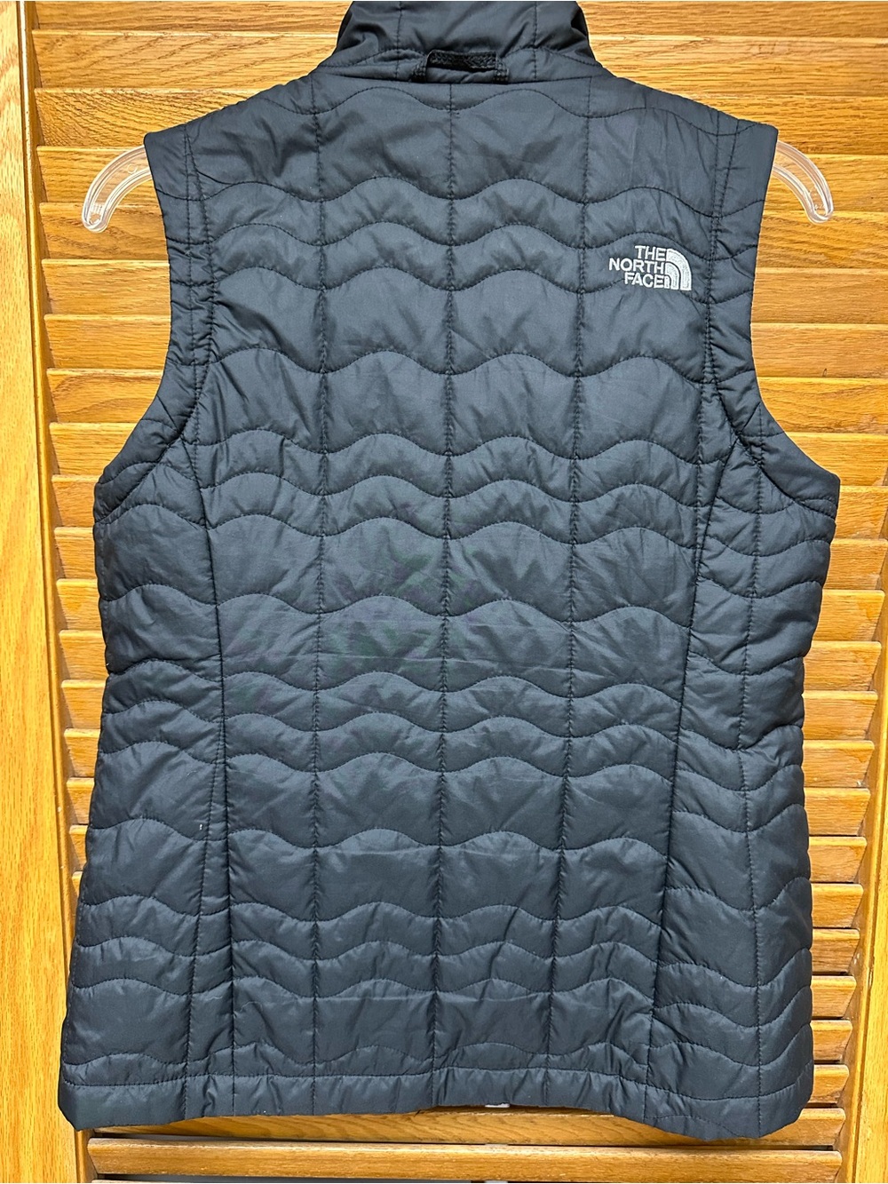 The North Face Black Quilted Insulated Vest - Picture 2 of 4